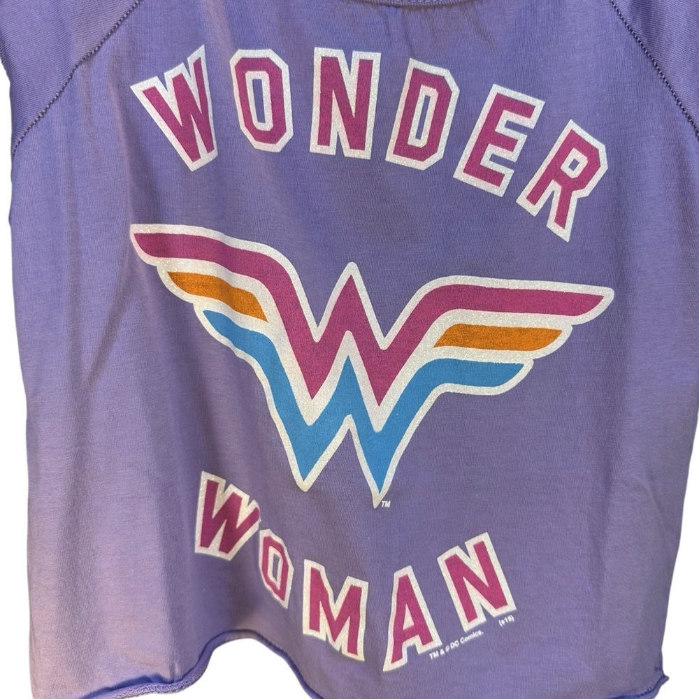 Junk Food Size 5 Girls Short TShirt No Sleeves Lavender Wonder Woman Girl Power - Picture 2 of 6